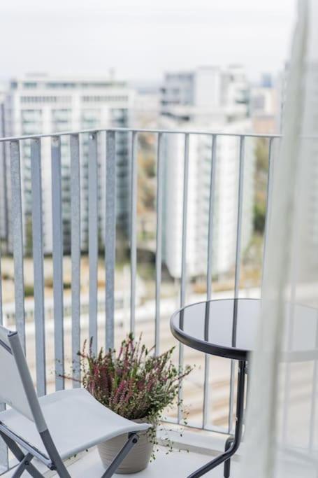 City Sky Studio Mit Balkon Vienna Exterior photo